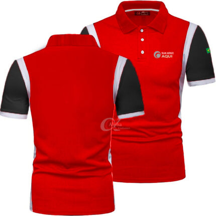 Camisa polo personalizada em design de três cores: corpo vermelho vibrante, mangas pretas e filetes laterais em branco. Confeccionada em malha Piquet PA (Algodão/Poliéster) fresca para uniformes de alto padrão. Espaço para logo bordado ou silk screen no peito. Ideal para fardamento de equipes de alto desempenho