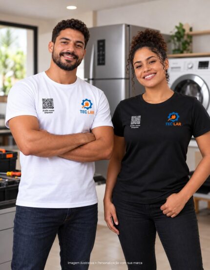 Mockup de camisetas branca e preta para Assistência Técnica de Eletrodomésticos, com logo ilustrativo e QR Code no peito