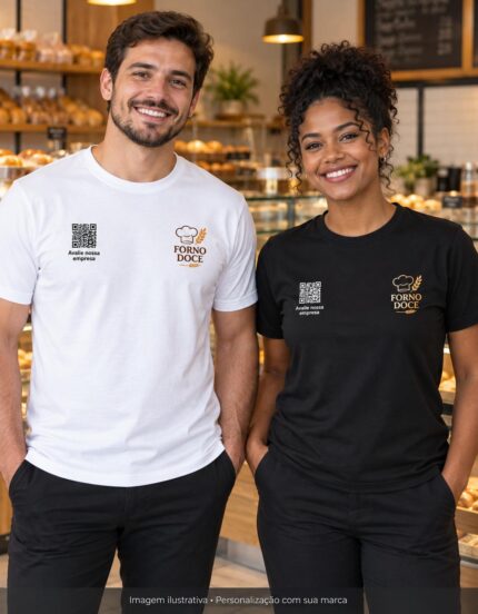 Mockup de camisetas branca e preta para Padarias e Confeitarias, com logo ilustrativo e QR Code no peito