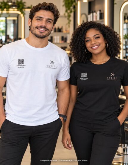 Mockup de camisetas branca e preta para Salões e Barbearias, com logo ilustrativo e QR Code no peito
